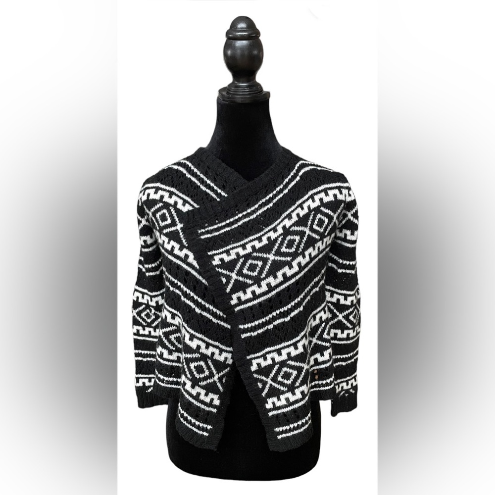 Heart - n - Crush: Black & White Cardigan / runs small